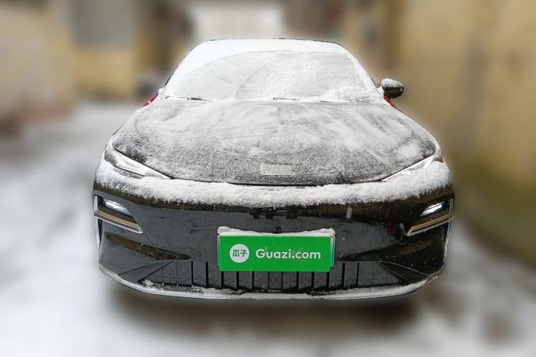 Used  Galaxy 8 2025 130km EM-i Deluxe Edition