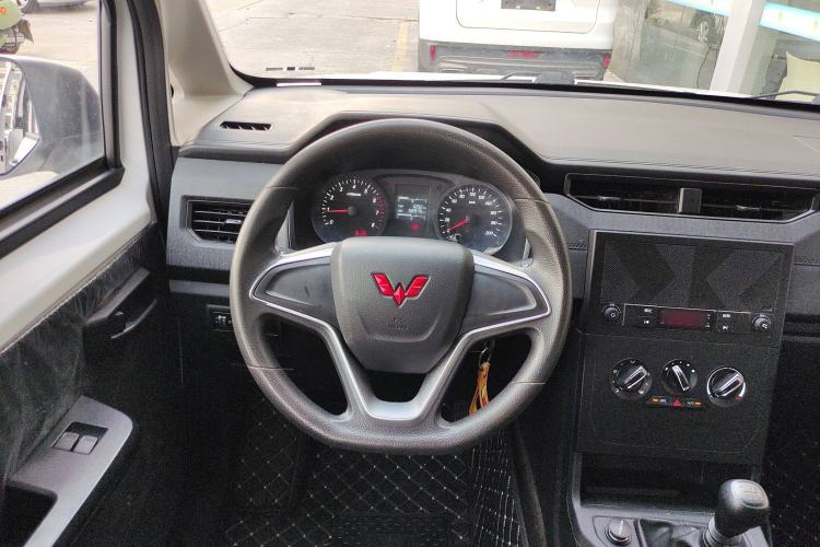 Used Wuling Zhengcheng 2022 2.0L Manual Entrepreneurial Version