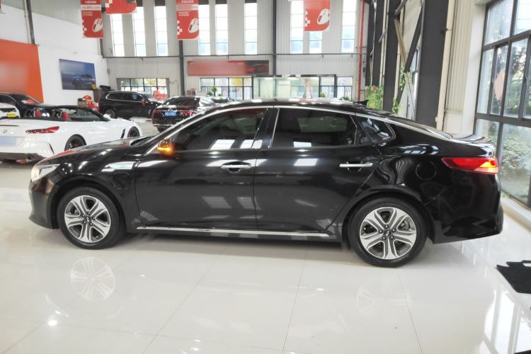 Used Kia K5 New Energy 2018 2.0L ZhiZun Edition
