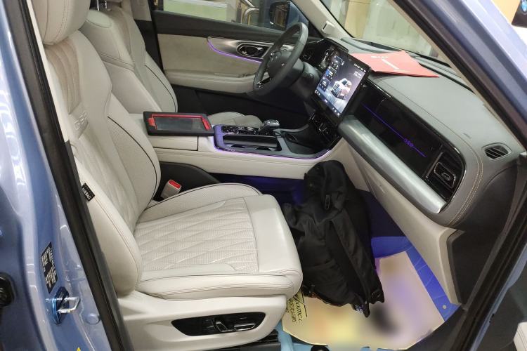 Used GAC Trumpchi GS8 2022 Dual-Engine Series 2.0TM Four-Wheel Drive Prestige Edition (6 Seats)
