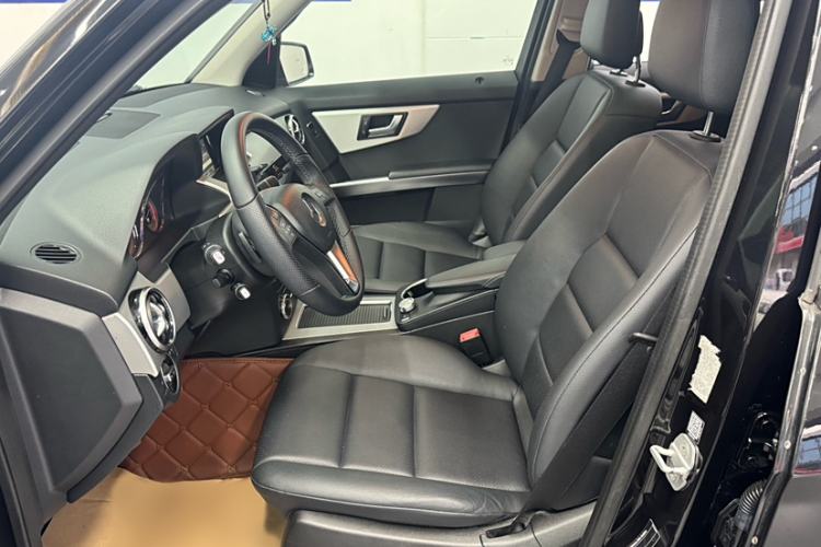 Used Mercedes-Benz GLK-Class 2013 GLK 300 4MATIC Dynamic Sunroof Model
