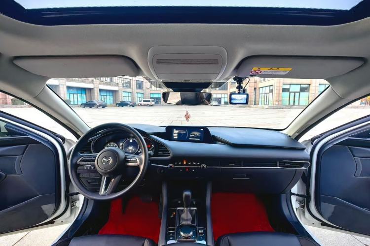 Used Mazda Mazda 3 Axela 2020 2.0L Automatic ZhiShang Edition
