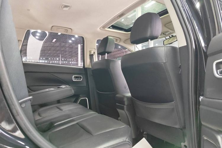 Used Mitsubishi Outlander 2018 2.4L 4x4 Elite Edition 5 Seats
