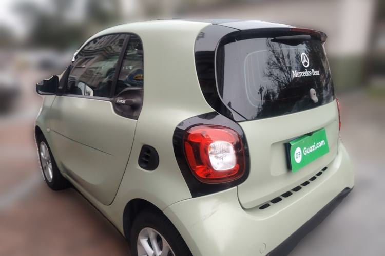 Used  fortwo 2015 1.0L 52 kW hardtop Dynamic version