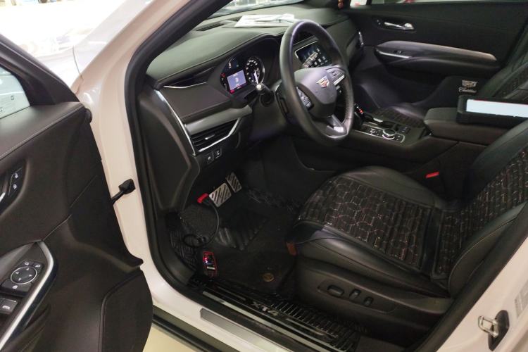 Used Cadillac XT4 2021 28T Two-Wheel Drive Leading Version