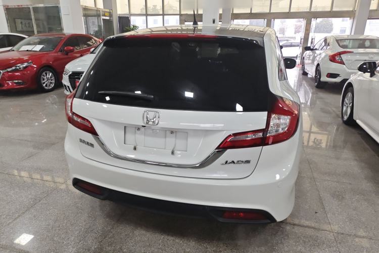 Used Honda Jade 2016 1.8L Automatic Comfort Elite Version 5 Seats
