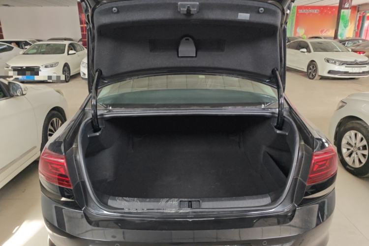 Used Volkswagen Magotan 2025 Zhongxiang Version 280TSI DSG Comfort Edition