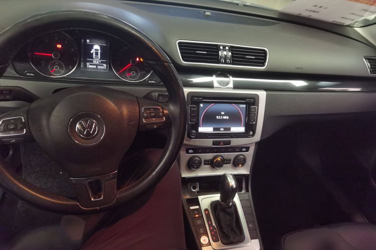 Used Volkswagen Magotan 2016 1.8TSI Luxury Comfort Model
