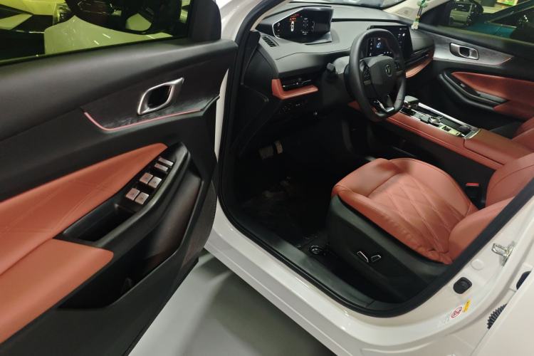 Used Changan CS55PLUS 2024 3rd Generation 1.5T DCT Prestige Model
