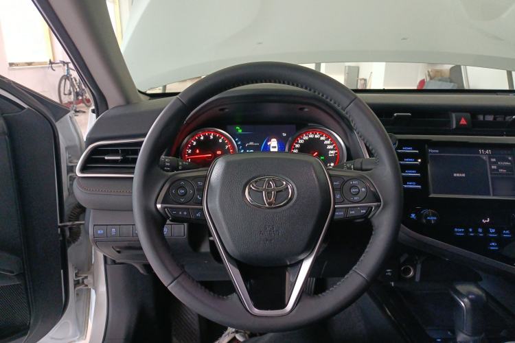 Used Toyota Camry 2018 2.0S FENGSHANG Edition
