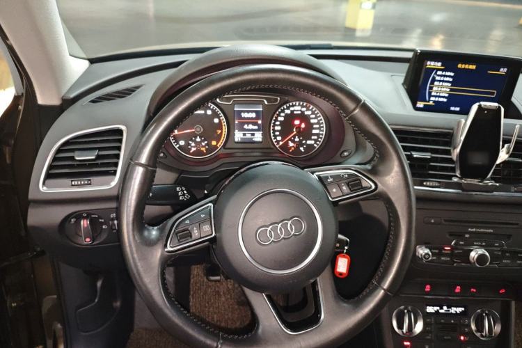 Used Audi Q3 2015 35 TFSI quattro Technology Edition
