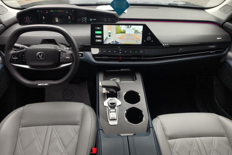 Used Changan UNI-K iDD 2023 Smart Electric iDD 1.5T 135km Smart Leading Model
