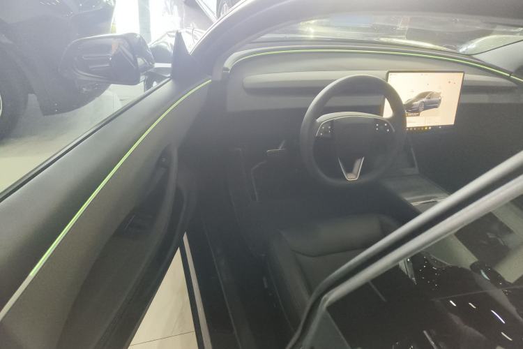 Used Tesla Model 3 2023 Rear-Wheel-Drive Version
