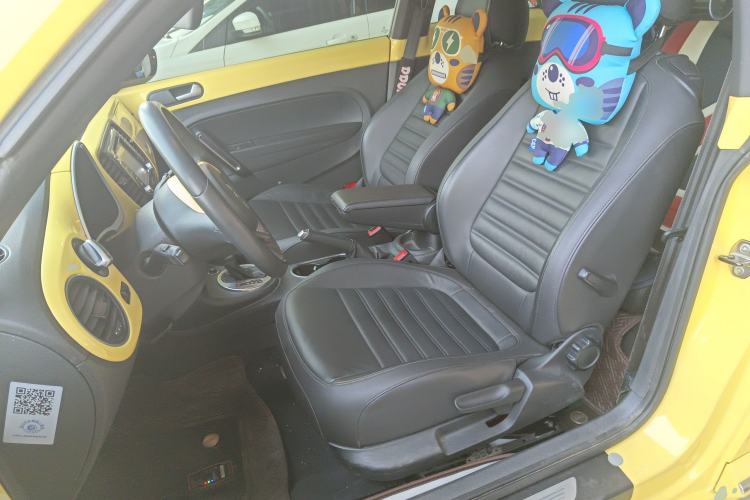 Used Volkswagen Beetle 2015 180TSI model
