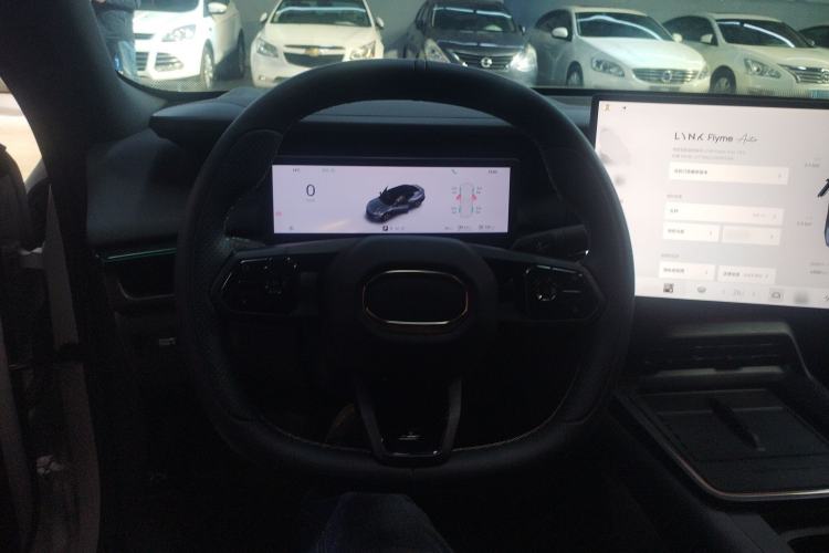 Used Lynk & Co 07 2024 EM-P 126 Long-Range Halo
