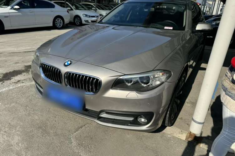 Used BMW 5 Series 2017 528Li xDrive Leading Model
