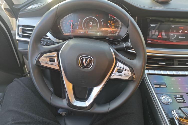 Used Changan CS85 COUPE 2019 1.5T DCT Version China VI Standard
