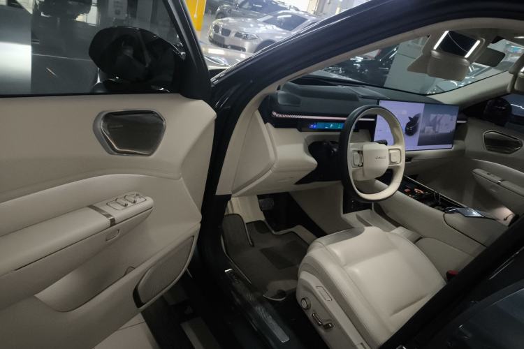 Used Lynk & Co 900 2025 2.0T Ultra