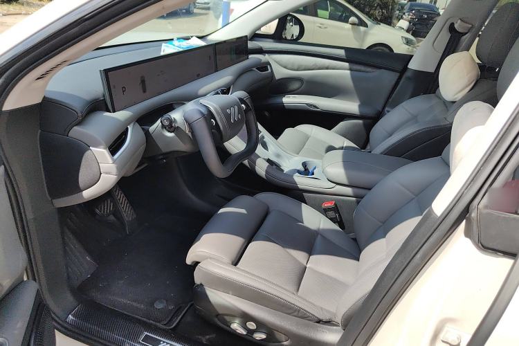 Used  LS6 2023 Max Standard Edition
