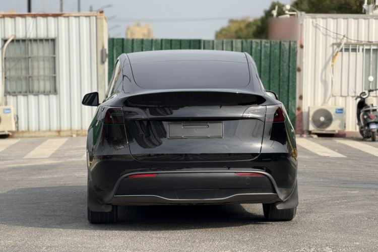 Used Tesla Model Y 2023 Rear-Wheel-Drive Version