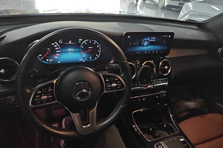 Used Mercedes-Benz GLC Coupe 2020 GLC 260 4MATIC Coupe SUV
