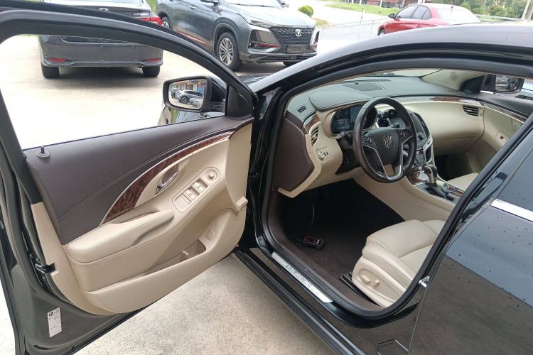 Used Buick LaCrosse 2013 2.4L SIDI Leading Comfort Version
