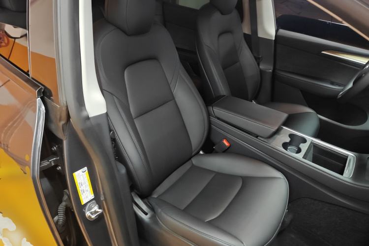 Used Tesla Model Y 2021 Long-Range All-Wheel-Drive Version 3D7