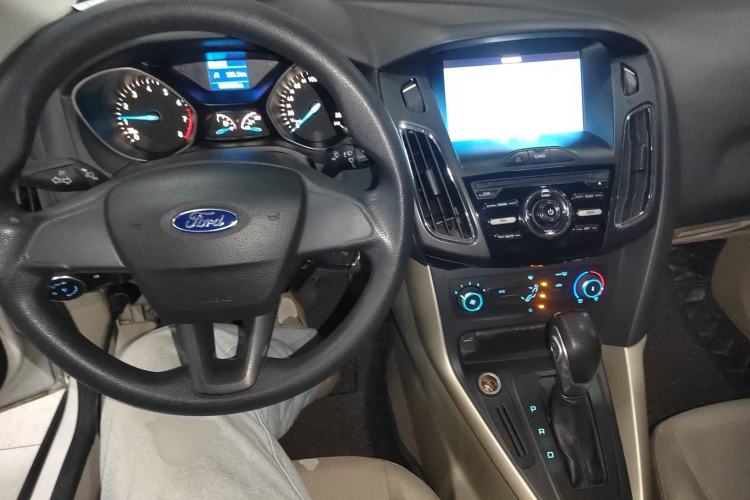 Used Ford Focus 2015 Sedan 1.6L Automatic Comfort Model

