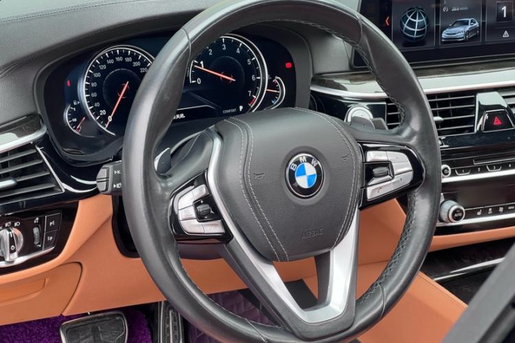 Used BMW 5 Series 2018 Restyled 530Li Leading Edition M Sport Package
