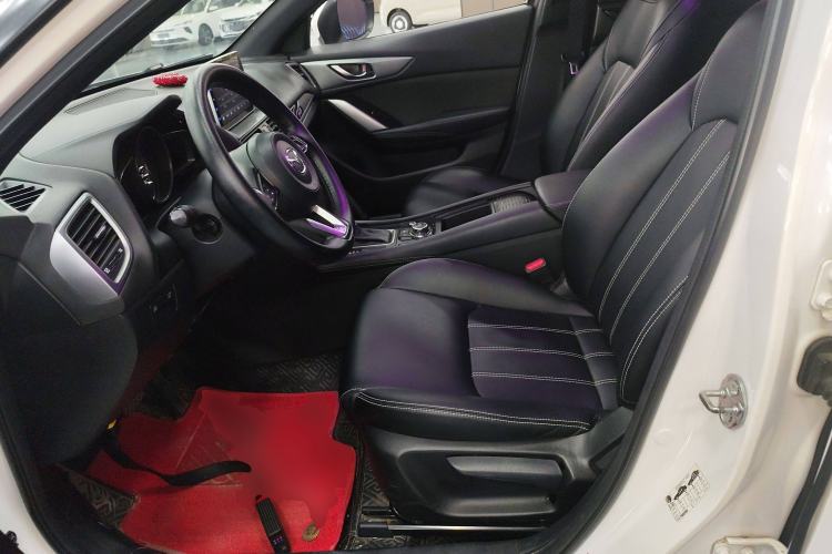 Used Mazda CX-4 2018 2.0L Automatic Two-Wheel Drive Blue Sky Dynamic Version China VI Standard
