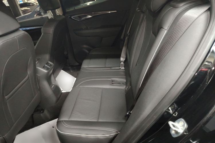 Used Buick Envision 2022 Facelift Encore S 552T Two-Wheel-Drive Luxury Model
