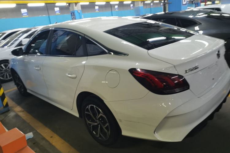 Used MG 5 2022 180 DVVT CVT Youth Style Edition
