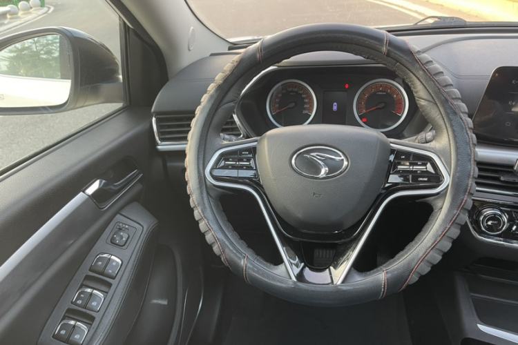 Used Soueast DX5 2019 1.5T CVT Luxury Model