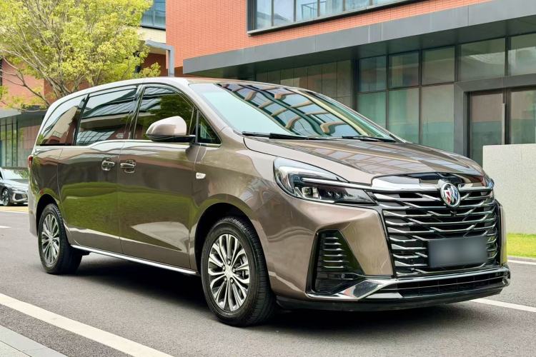 Used Buick GL8 2023 Land Executive Class Comfort Model
