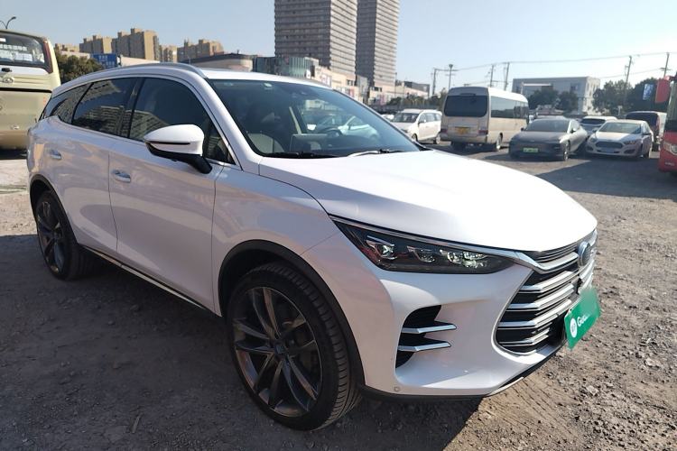 Used BYD Tang New Energy 2018 DM 2.0T All-Wheel Drive Smart Connectivity Luxury Model 7 Seats China V Emission Standard