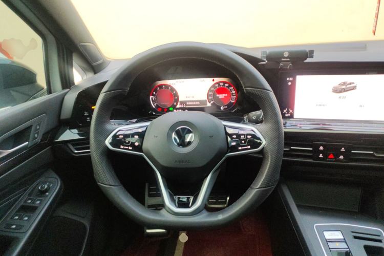 Used Volkswagen Golf 2023 Facelift 280TSI DSG R-Line Lite
