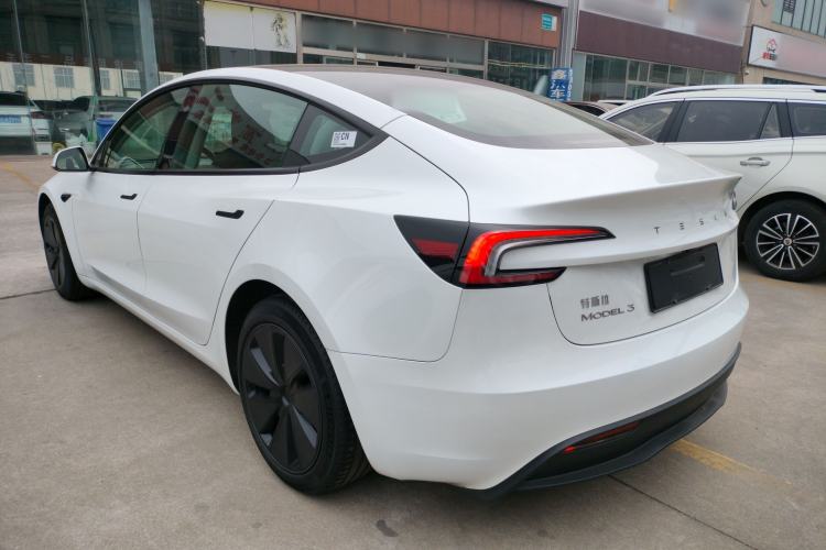 Used Tesla Model 3 2023 Rear-Wheel-Drive Version
