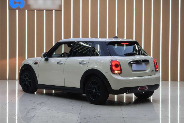 Used  MINI 2016 1.2T ONE Pioneer Edition Five-Door Version
