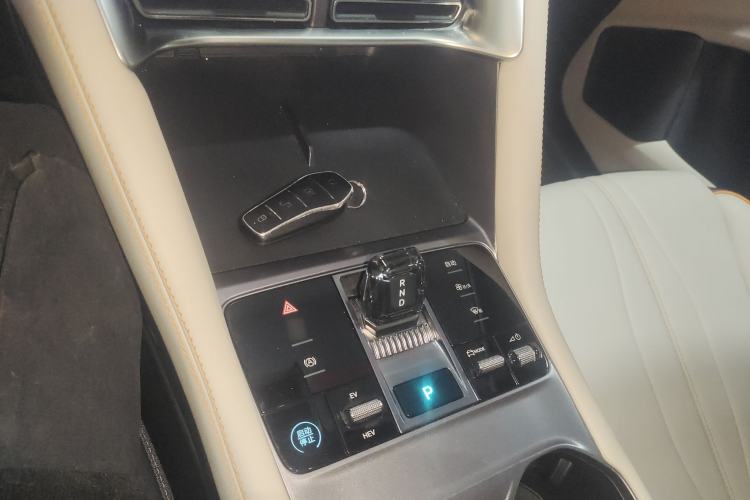 Used BYD Song PLUS New Energy 2024 HONOR Edition DM-i 110km Flagship Model
