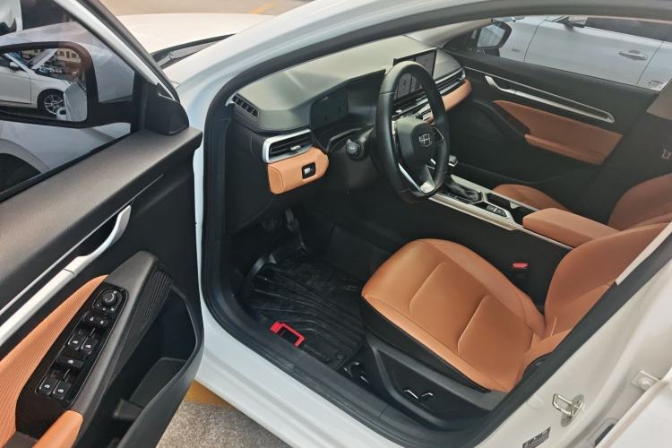 Used Geely Auto Emgrand 2025 4th Generation 1.5L CVT Flagship Version
