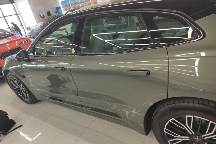 Used Zeekr 001 2024 WE Edition 100 kWh Rear-Drive
