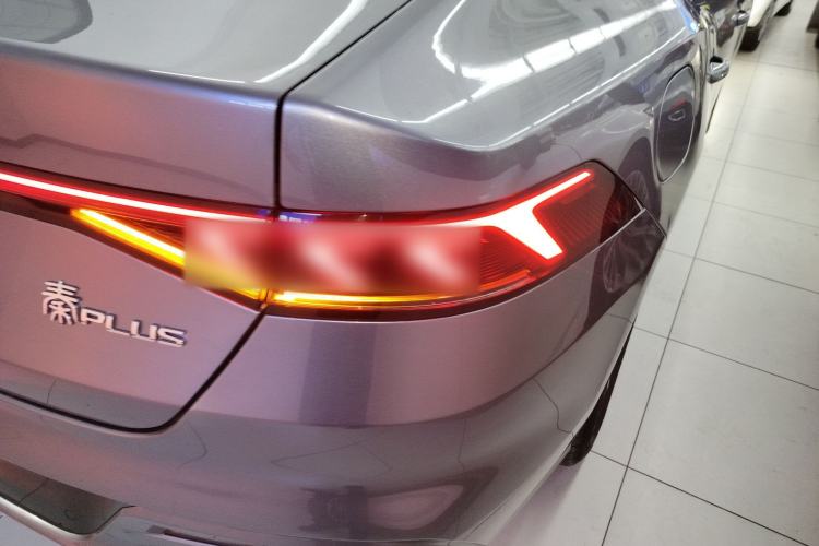 Used BYD Qin PLUS 2024 HONOR Edition DM-i 55KM Leading Model
