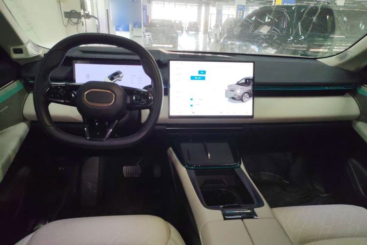 Used Lynk & Co 08 EM-P 2023 220km All-Wheel-Drive Performance Halo
