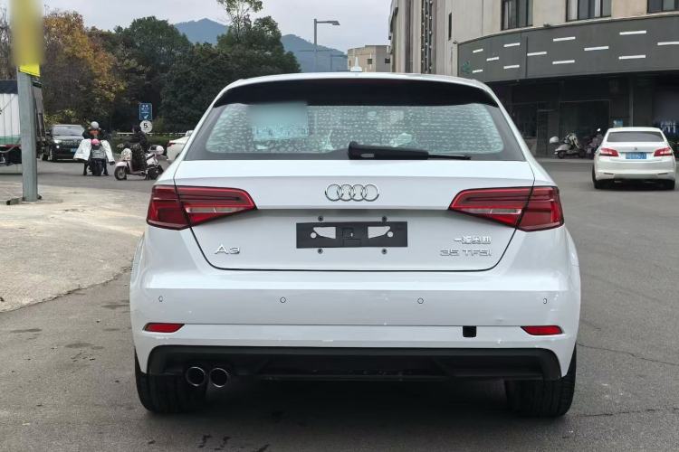 Used Audi A3 2018 30th Anniversary Edition Sportback 35 TFSI Ambition Model