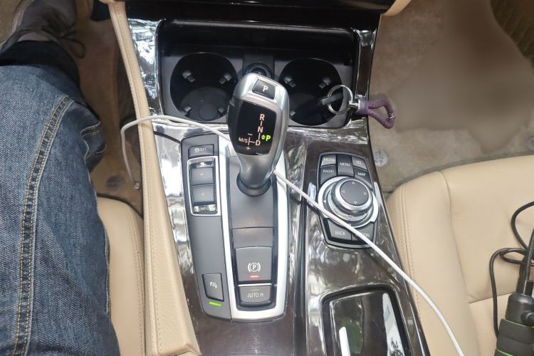 Used BMW 5 Series 2014 525Li Leading Model
