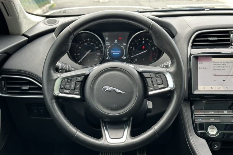 Used Jaguar F-PACE 2019 2.0T Four-Wheel Drive Urban Luxury Edition
