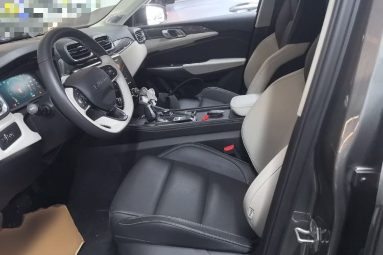 Used Lynk & Co 02 2022 2.0T DCT Shine Pro
