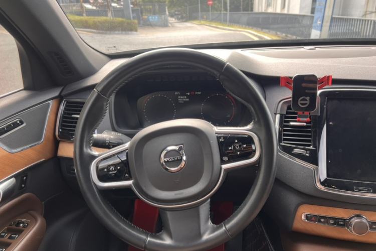 Used Volvo XC90 2021 B6 Zhiyi Luxury Edition 7-Seater
