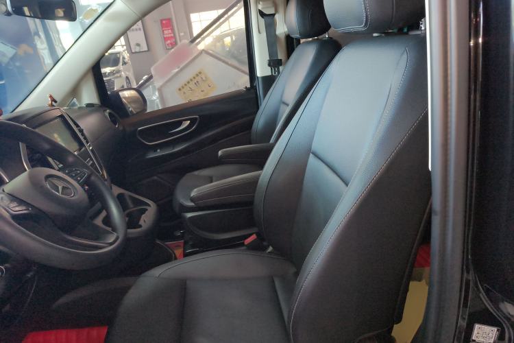 Used Mercedes-Benz Vito 2018 2.0T Elite Version 7 Seats China V Emission Standard
