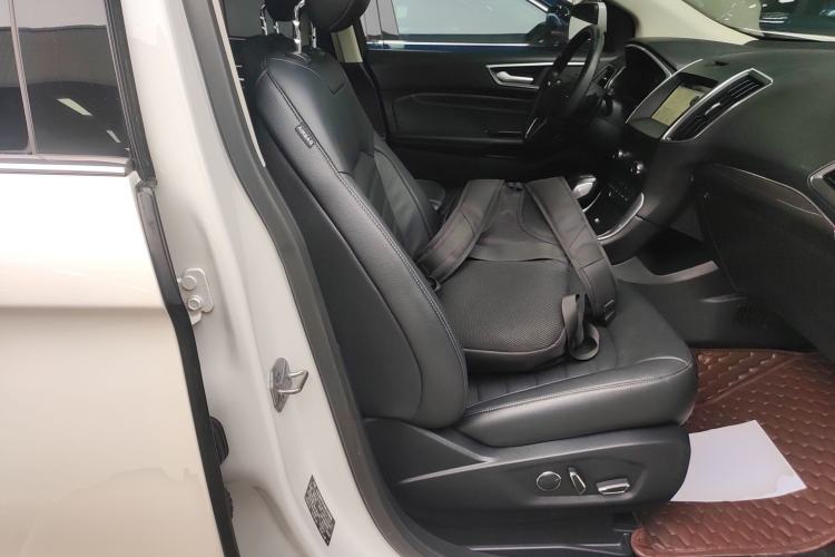 Used Ford Edge 2018 EcoBoost 245 Two-Wheel-Drive Titanium 7-Seater China V Standard
